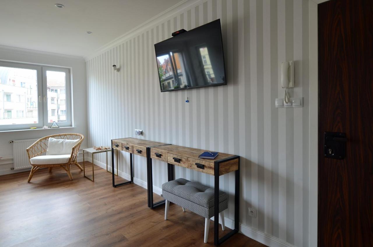 Apartament Biala Sowa - Weisse Eule Apartment Kolobrzeg Ngoại thất bức ảnh